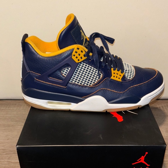 Jordan 4 Retro - Picture 4 of 10